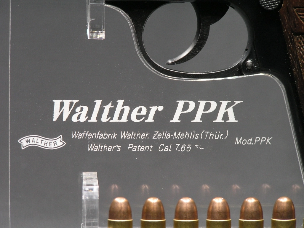 CAW PPK 木製グリップ